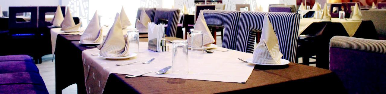 Grace Hotel Karnal Bagian luar foto